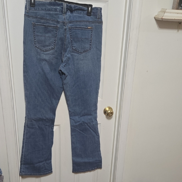 Melissa McCarthy Seven7 Denim Boot Cut Jeans - Picture 5 of 7